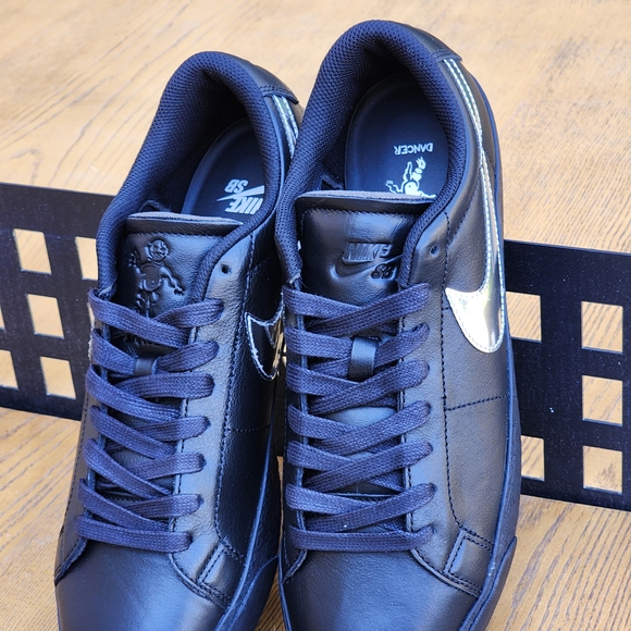 Nike Men's SB Zoom Blazer Low x Dancer Black & Silver Skateboard Sneakers Size10 - Picture 7 of 11